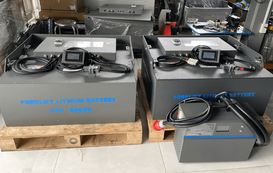 Hoàn tất giao bình điện lithium 72V 560Ah xe nâng điện cho khách hàng. 13 Bình điện lithium 72V 560Ah xe nâng điện