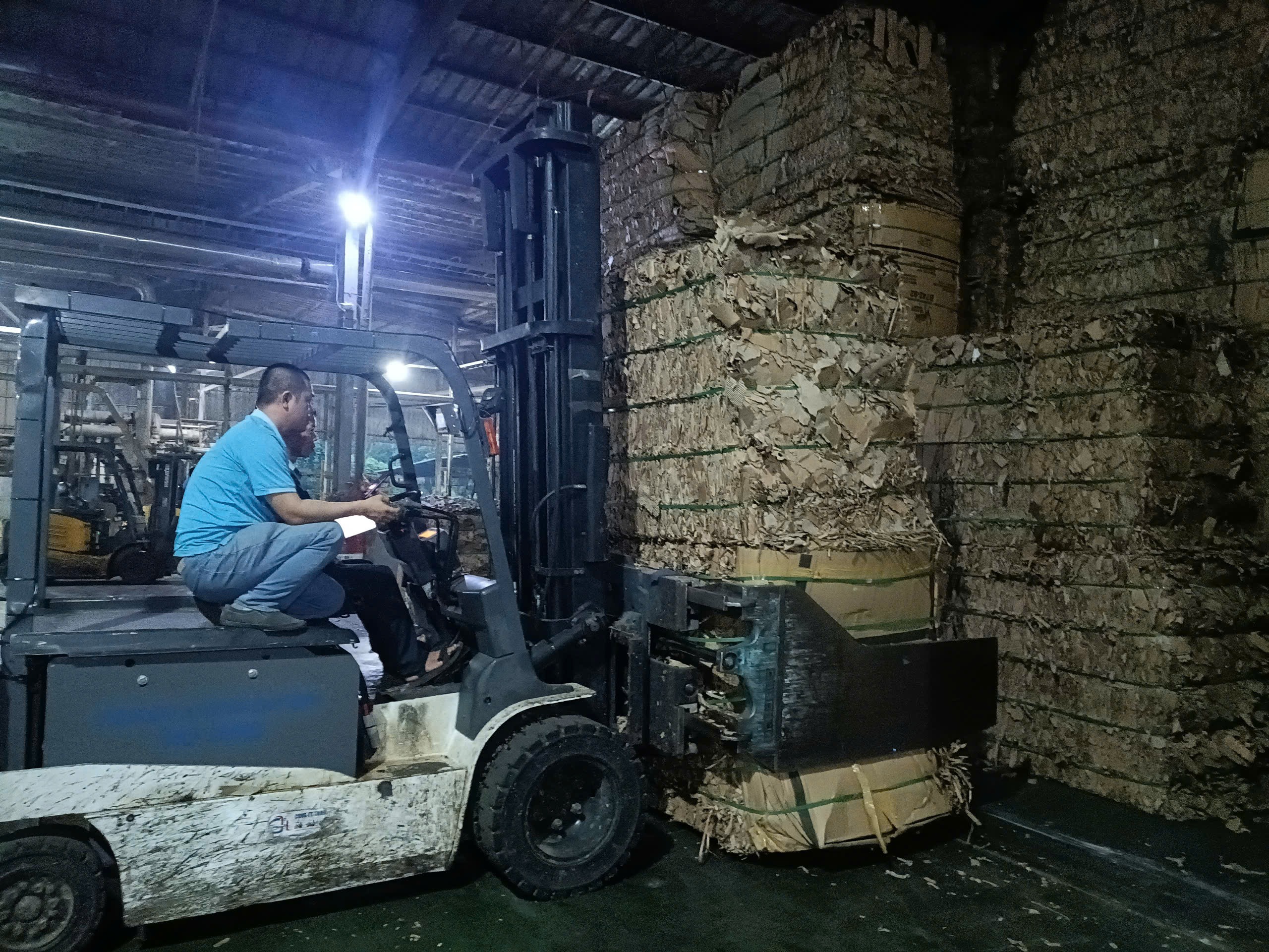 Dịch Vụ Bảo Hành Bình Lithium, kiểm tra định kì cho bình đảm bảo bình ổn định 