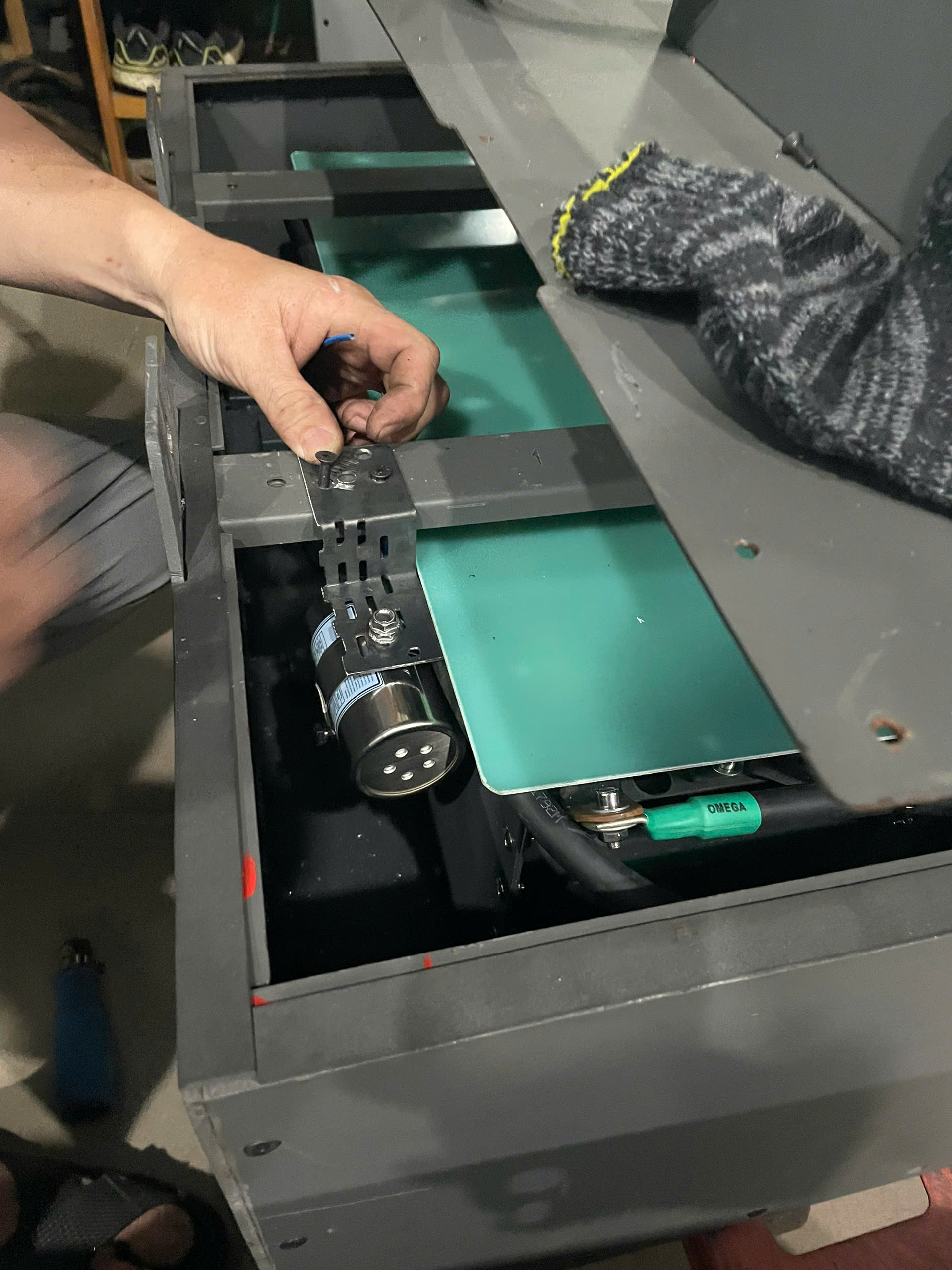 pin lithium xe nâng